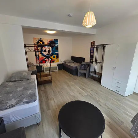 Monteurwohnungen Frankfurt Hanau Bad Vilbel Apartmán *