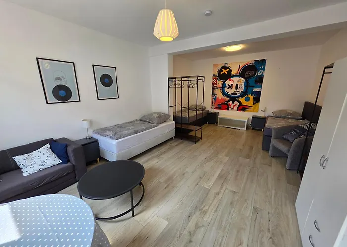 Monteurwohnungen Frankfurt Hanau Bad Vilbel Apartamento