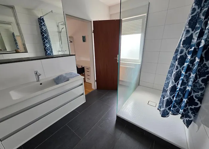 Monteurwohnungen Frankfurt Hanau Bad Vilbel Apartamento Maintal